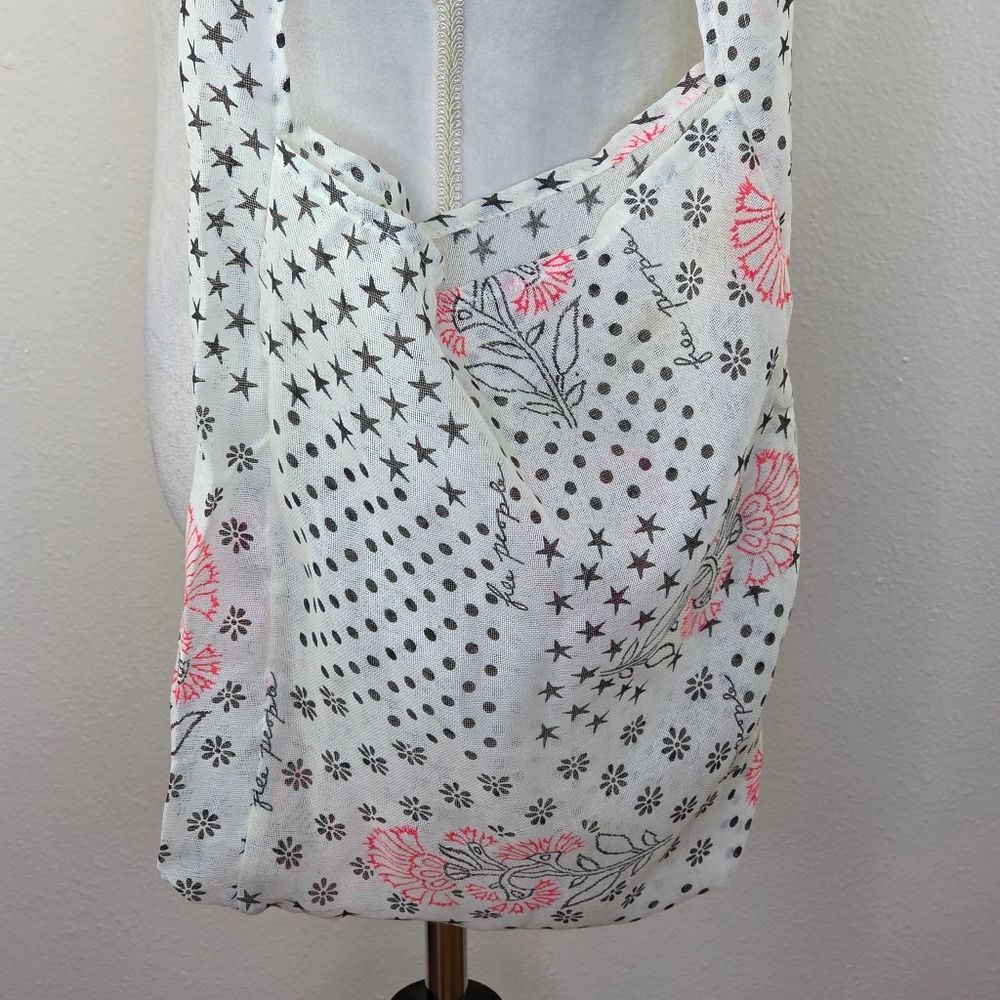 Free People Cream & Pink Cotton Sheer Reuseable Farmers Market Bag - Picture 3 of 6